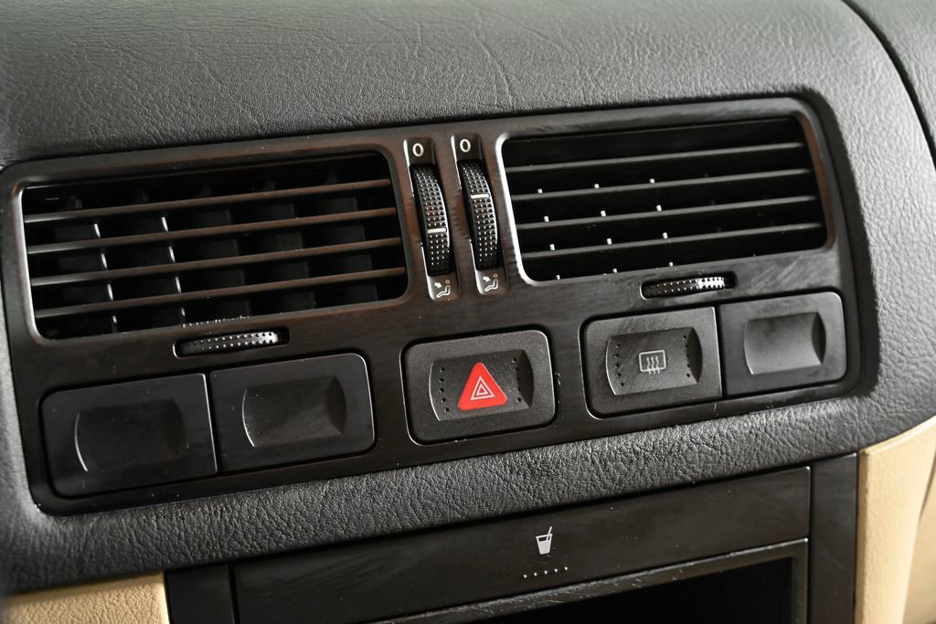 Used 2000 Volkswagen Jetta GL image 13