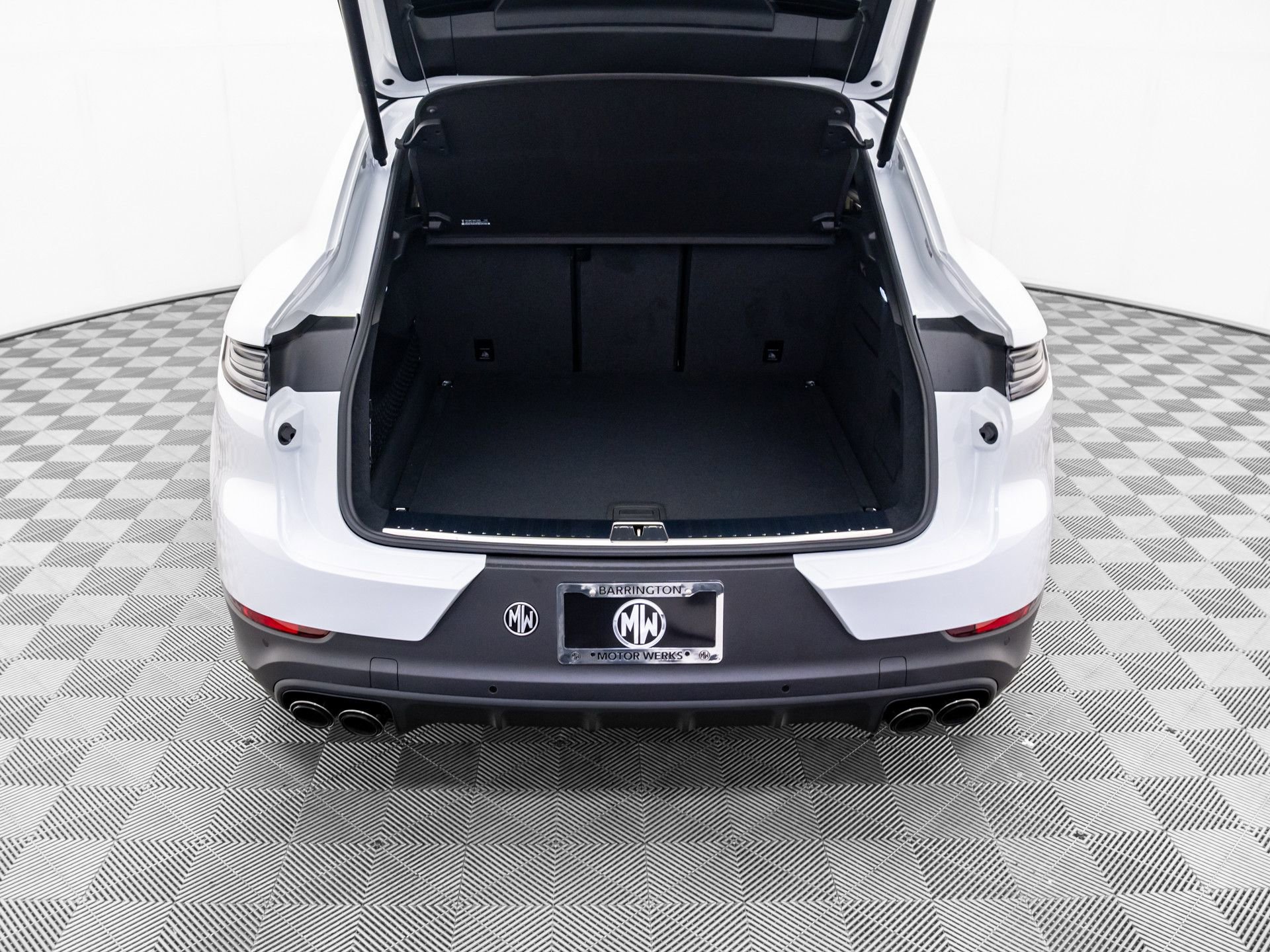 New 2025 Porsche Cayenne S image 35