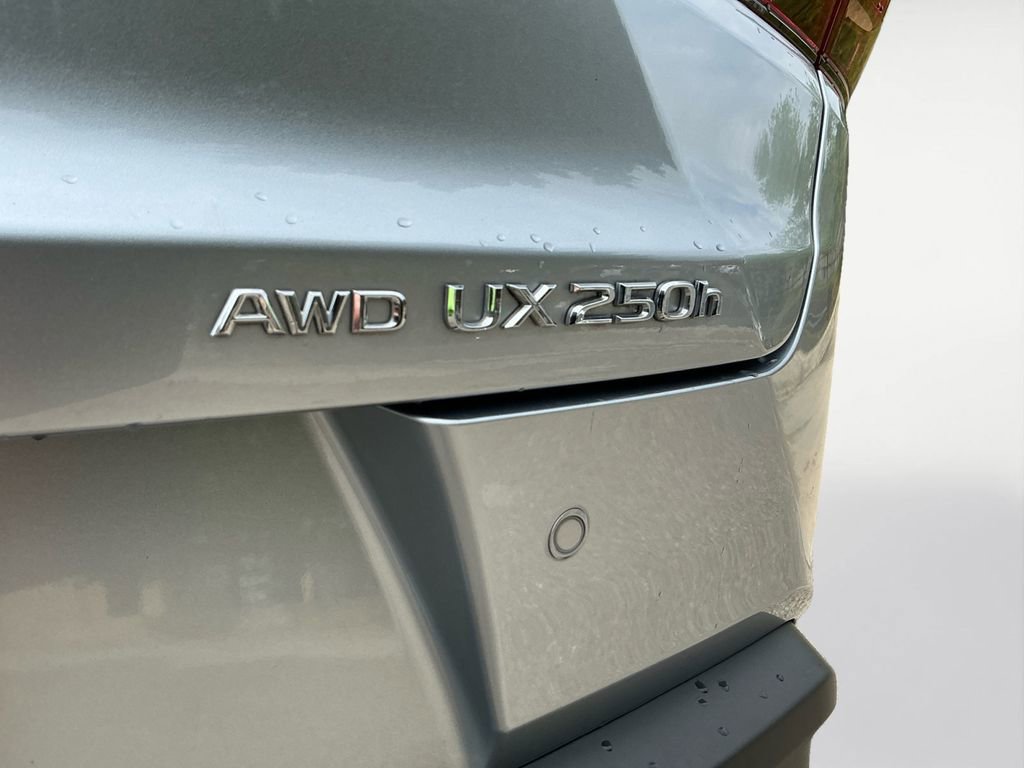 Used 2023 Lexus UX 250h AWD w/ Accessory Package (Z2) image 23