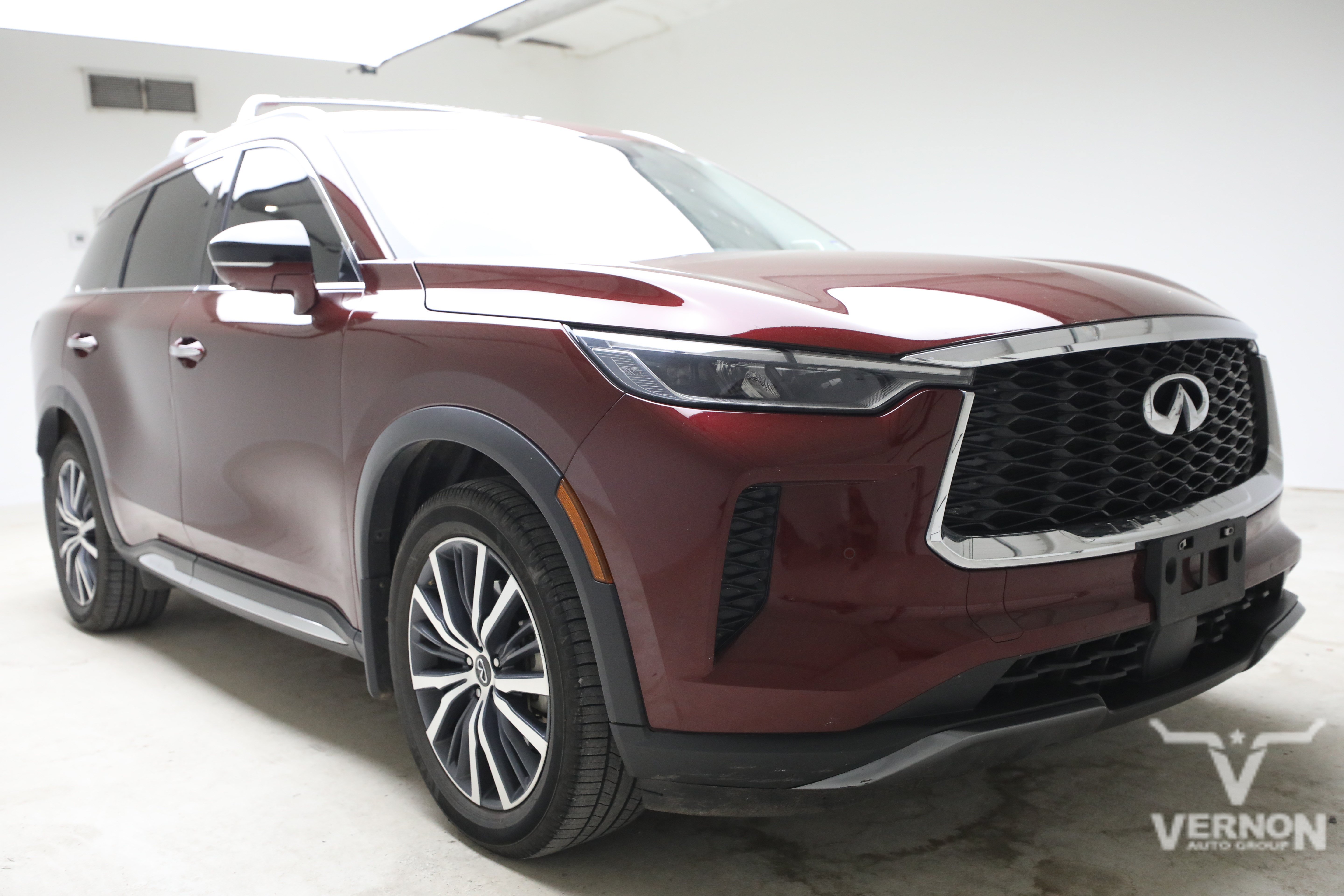 Used 2023 INFINITI QX60 Sensory w/ Cargo Package AWD/4WD image 6