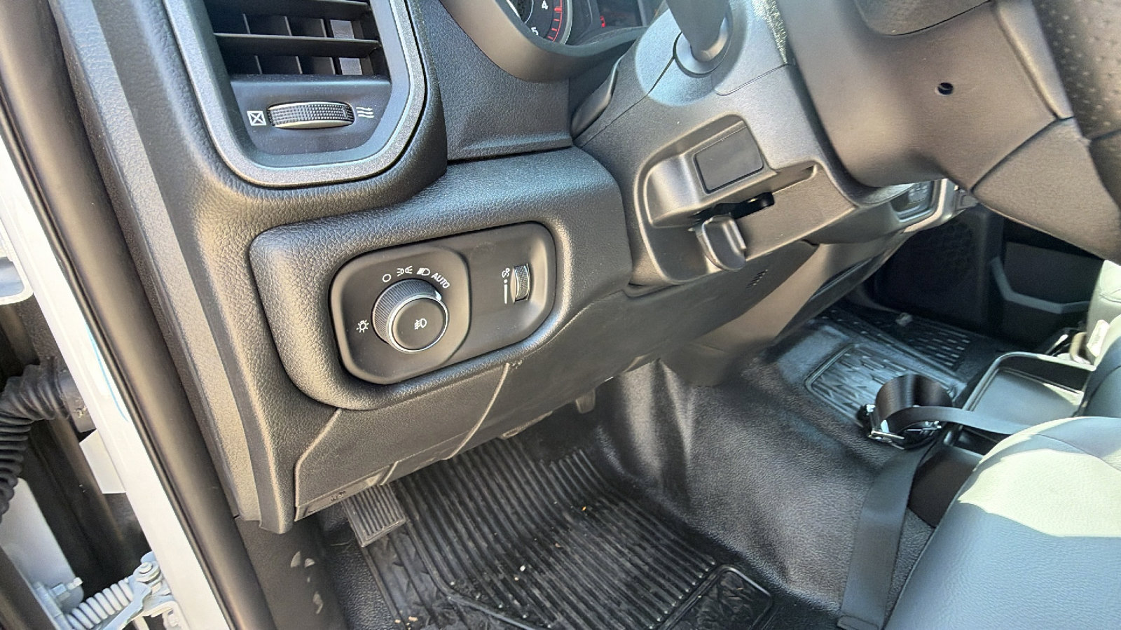 New 2026 RAM 4500 Tradesman w/ Chrome Appearance Group AWD/4WD image 20