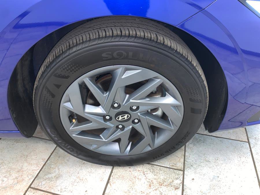 Used 2024 Hyundai Elantra SEL image 10