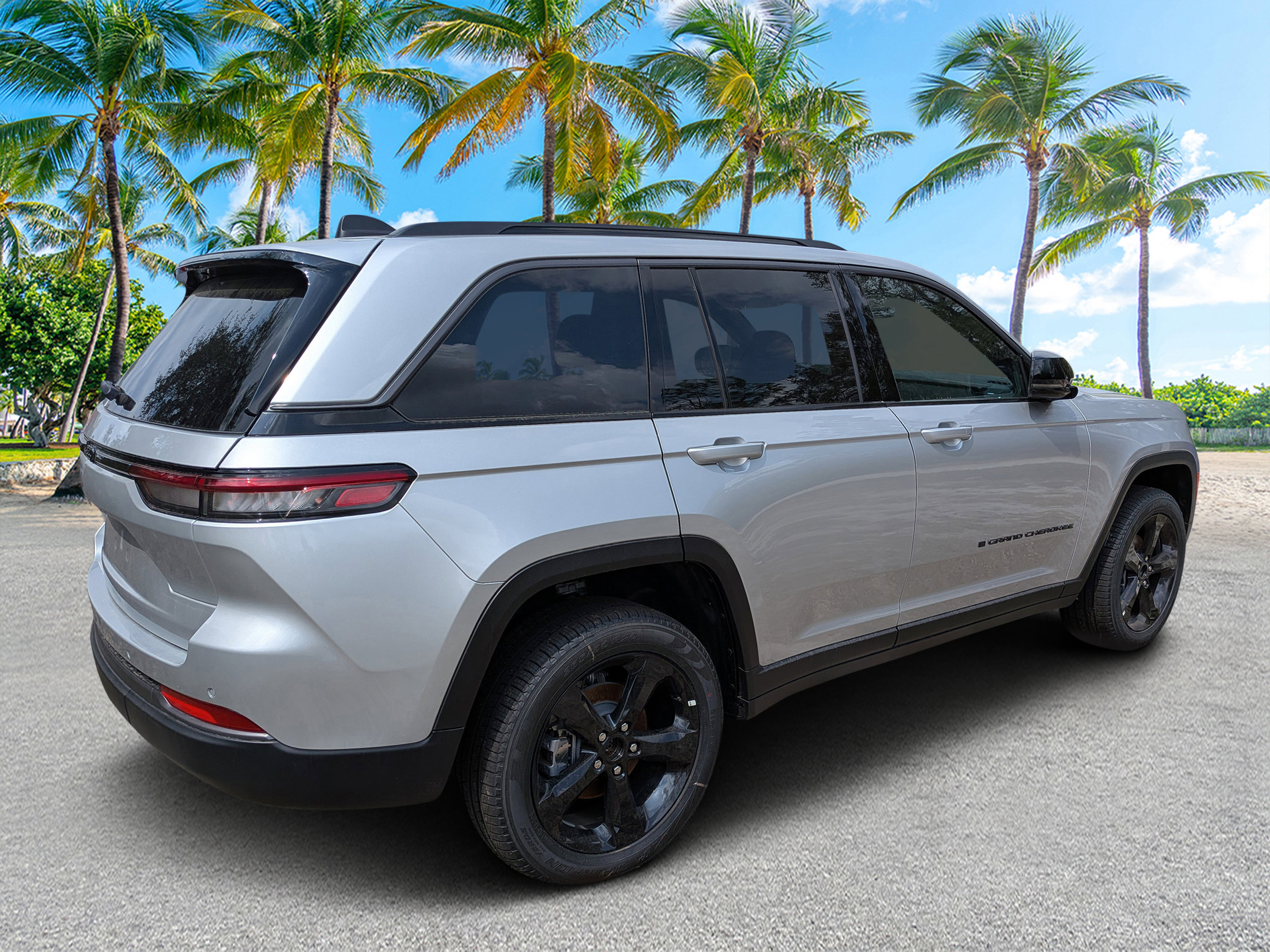 New 2026 Jeep Grand Cherokee Limited w/ Limited Altitude Package RWD image 3