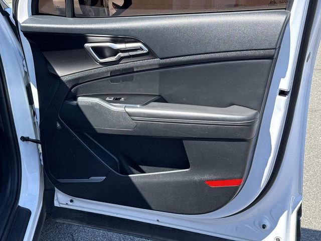 Used 2023 Kia Sportage EX image 8