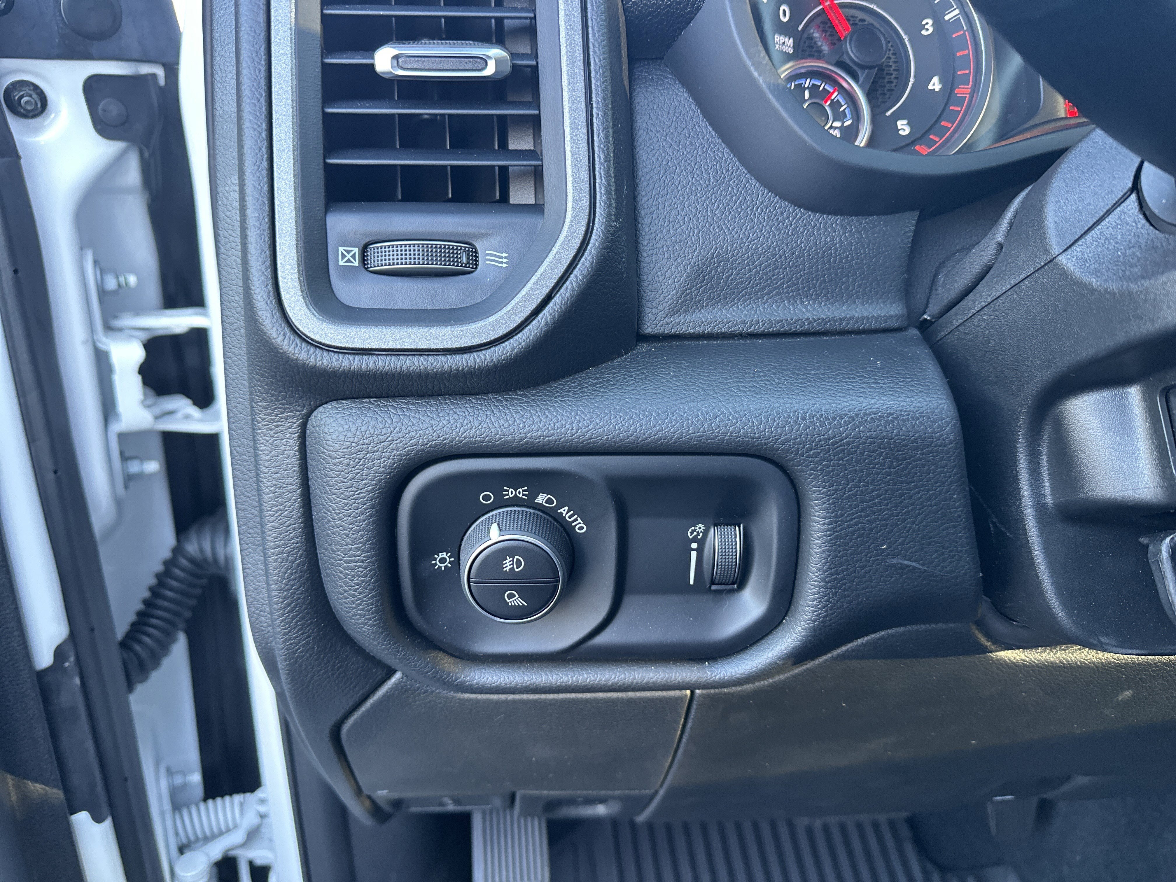 Used 2025 RAM 3500 Tradesman image 26