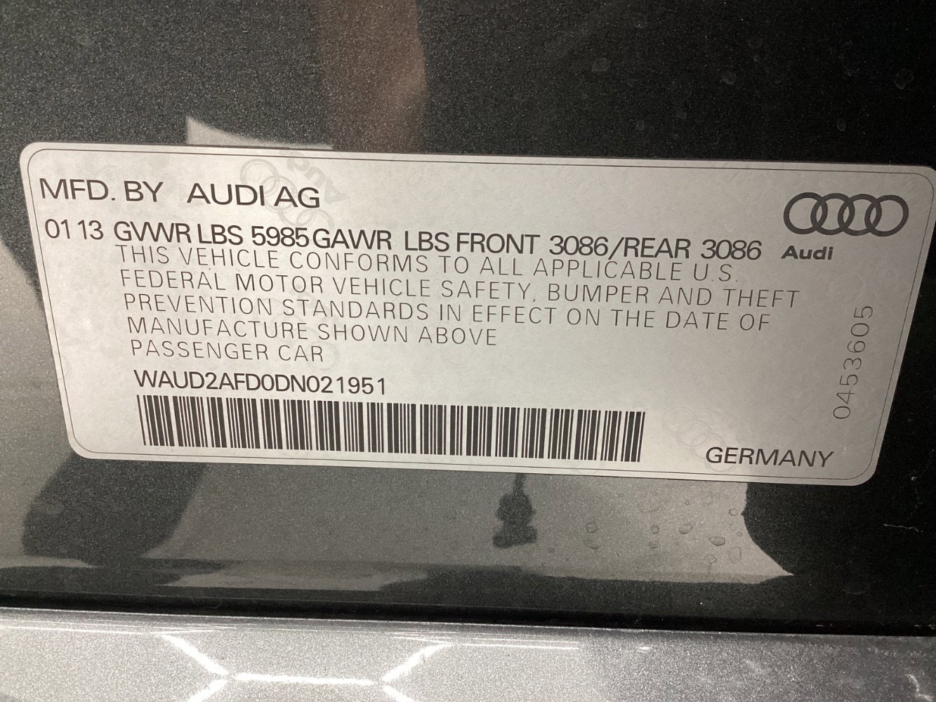 Used 2013 Audi S8 image 54