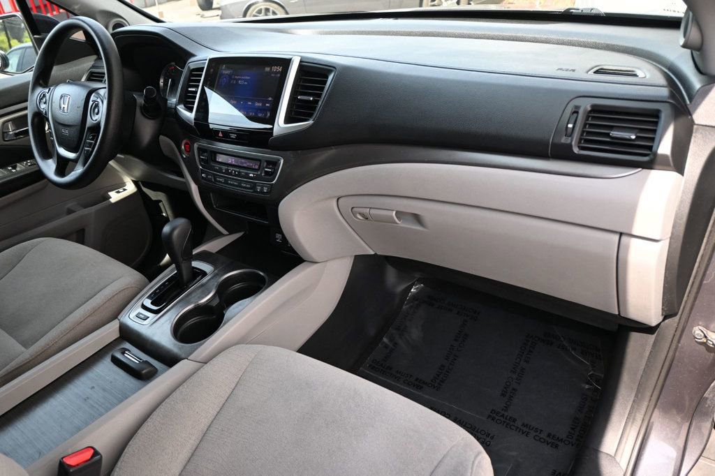 Used 2017 Honda Pilot EX image 8