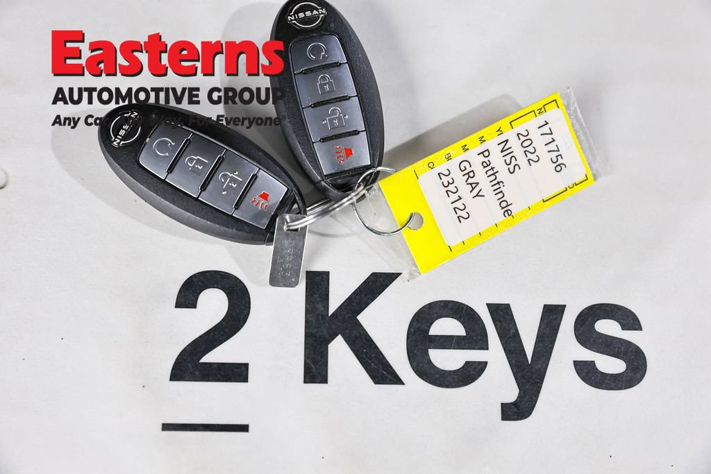 Used 2022 Nissan Pathfinder SV AWD/4WD image 26