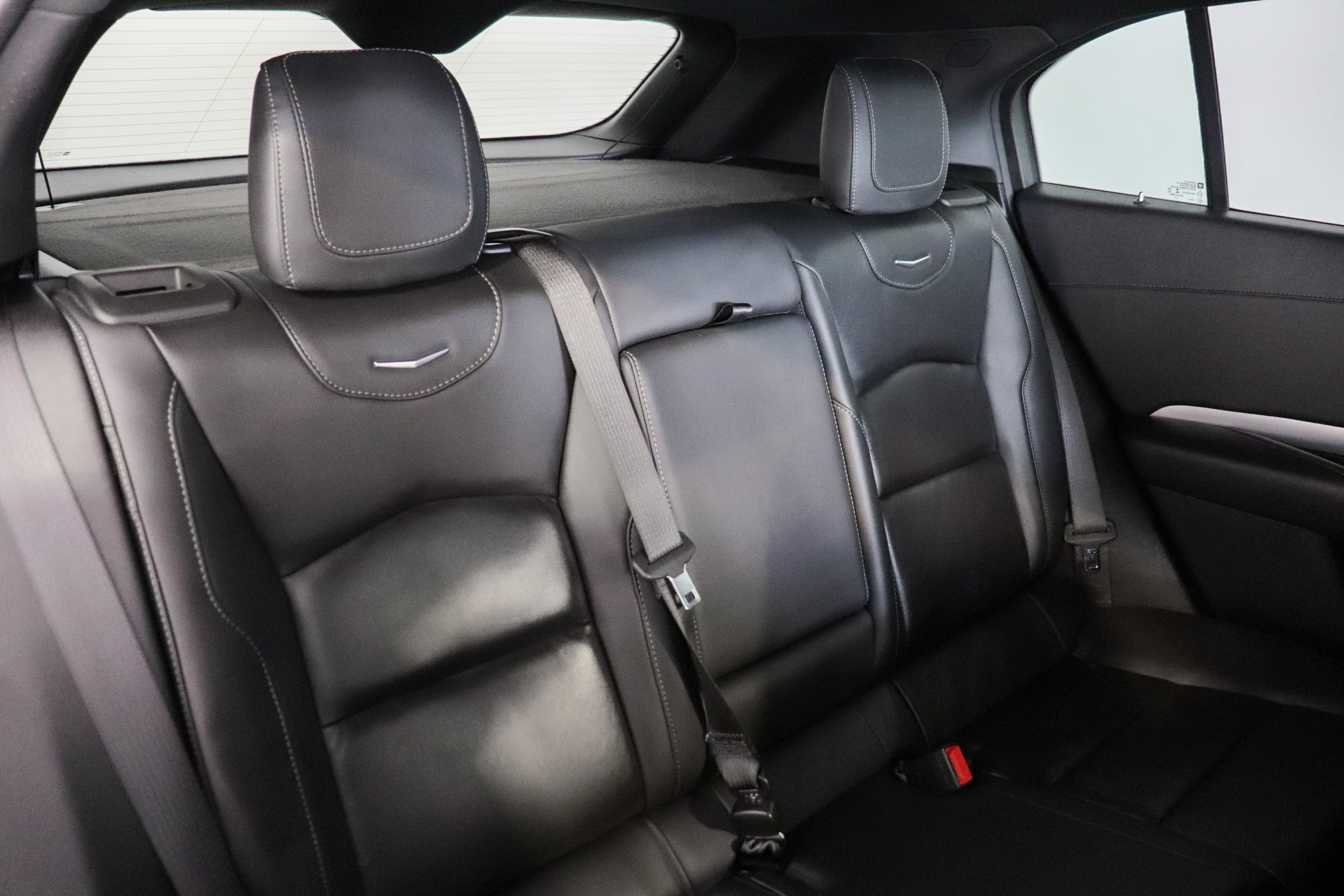 Used 2023 Cadillac XT4 Premium Luxury AWD/4WD image 23