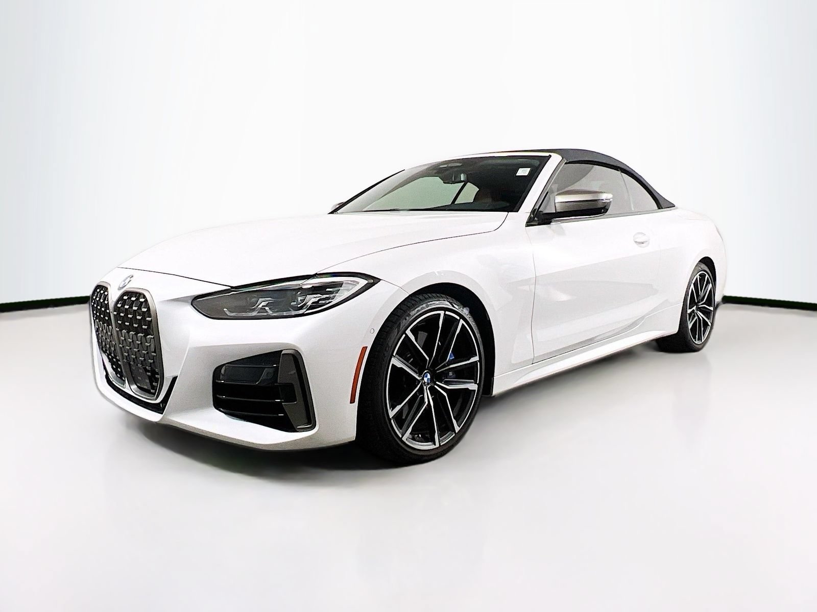 Used 2023 BMW 440i xDrive Convertible w/ Premium Package AWD/4WD image 3
