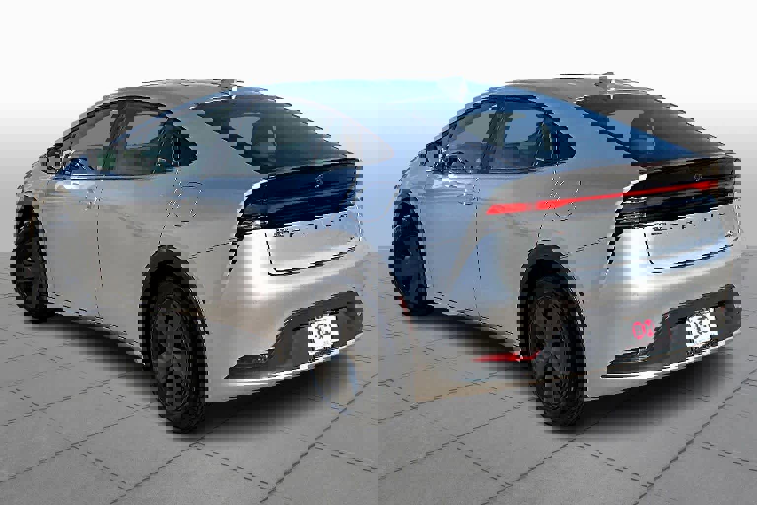 Used 2024 Toyota Prius XLE image 22