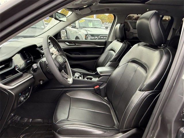 Used 2024 Jeep Grand Cherokee Limited 4xe image 6