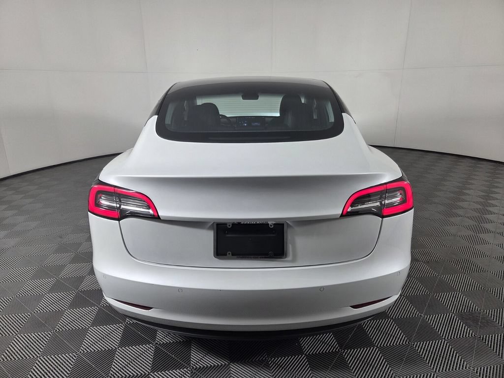 Used 2020 Tesla Model 3 Standard Range Plus RWD image 6