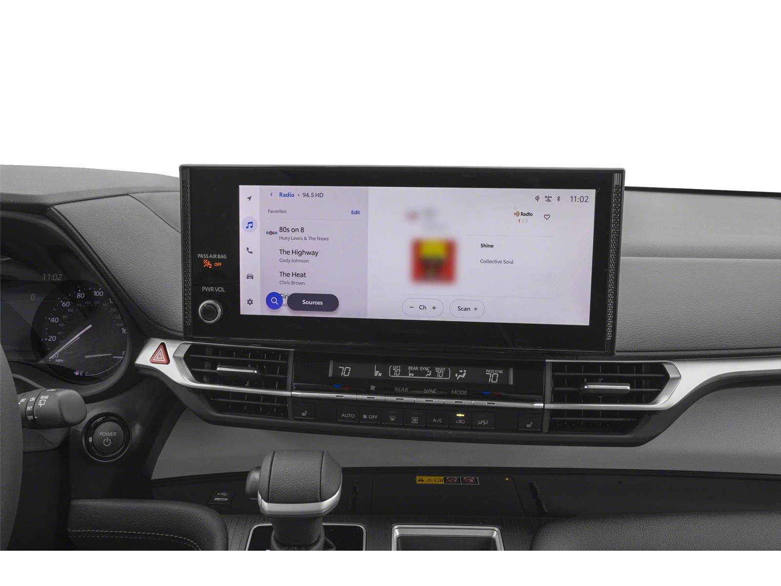 New 2026 Toyota Sienna XLE FWD image 5