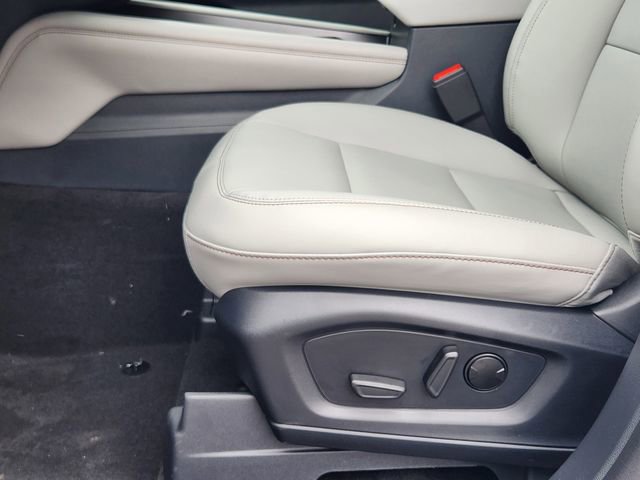 New 2026 Ford Explorer Active RWD image 24