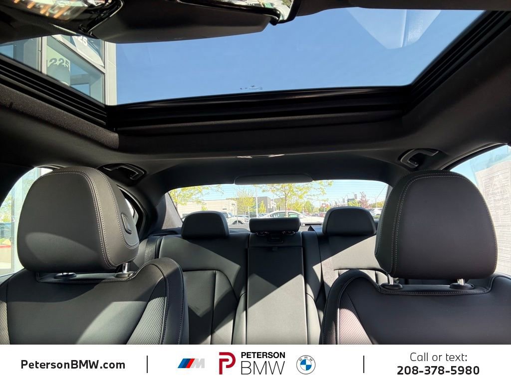 Certified 2025 BMW 330i xDrive Sedan w/ Convenience Package AWD/4WD image 28