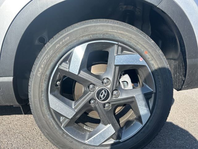 Used 2026 Hyundai Venue SEL image 10