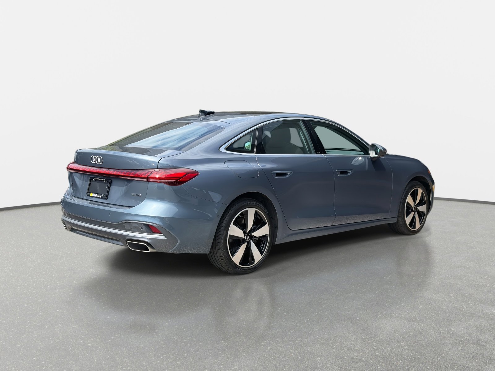 Used 2025 Audi A5 2.0T Premium Plus image 3