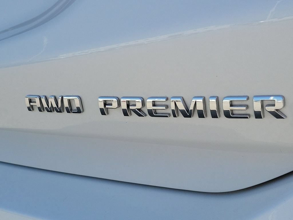 Used 2022 Chevrolet Equinox Premier AWD/4WD image 6