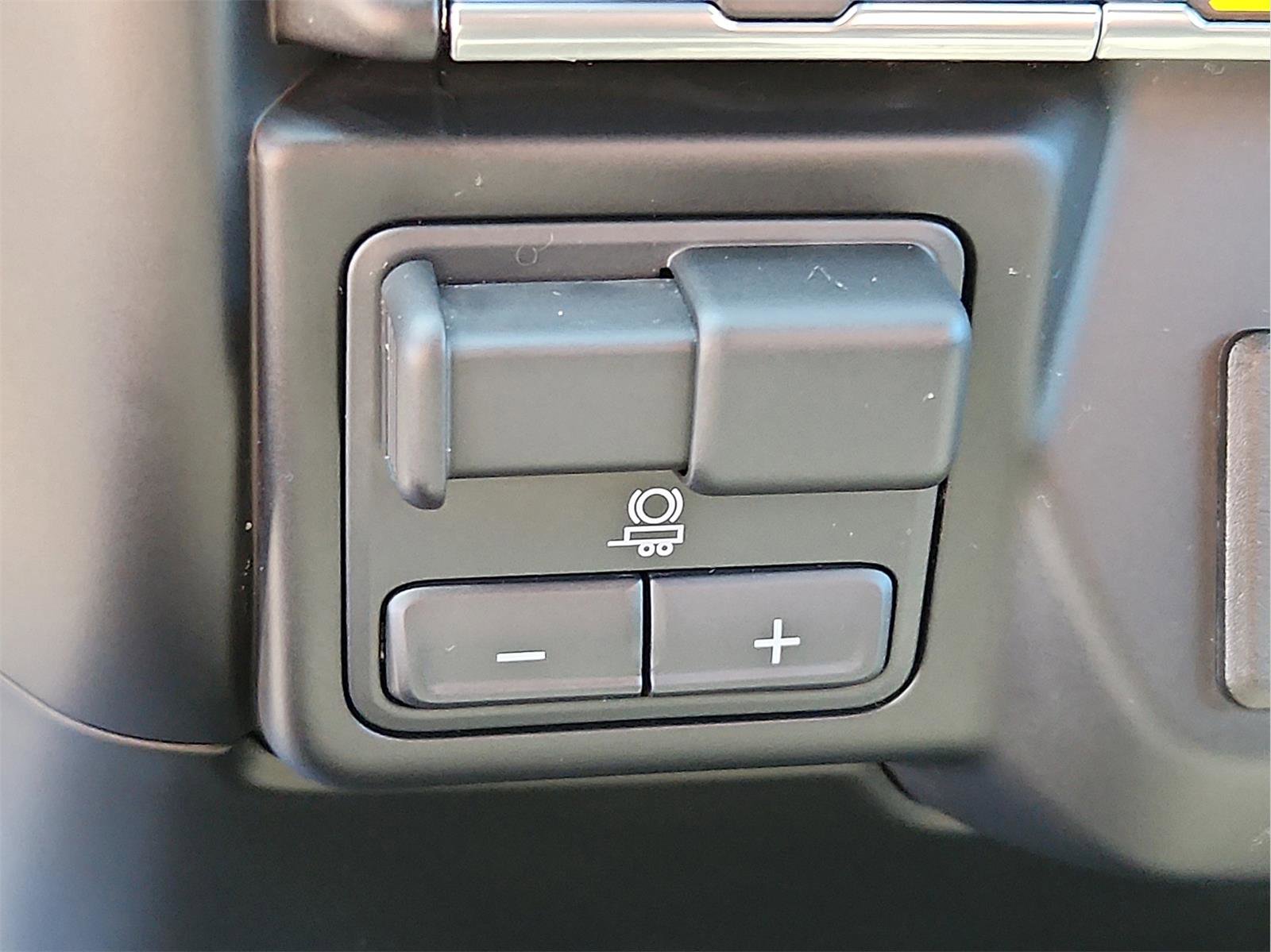 Used 2021 Chevrolet Silverado 1500 LT w/ Bed Protection Package AWD/4WD image 22