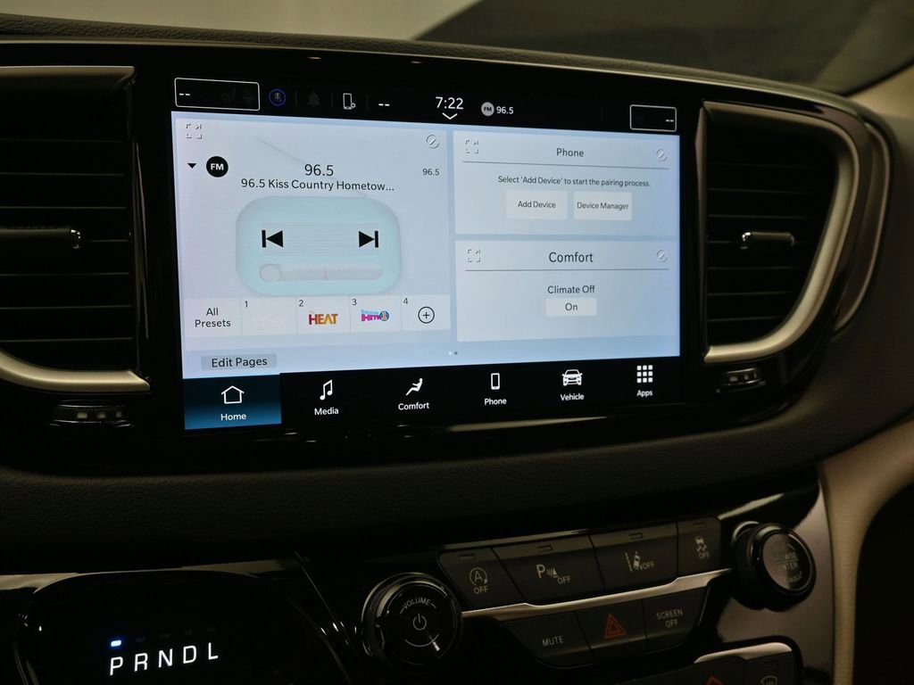 Used 2024 Chrysler Pacifica Touring-L image 19