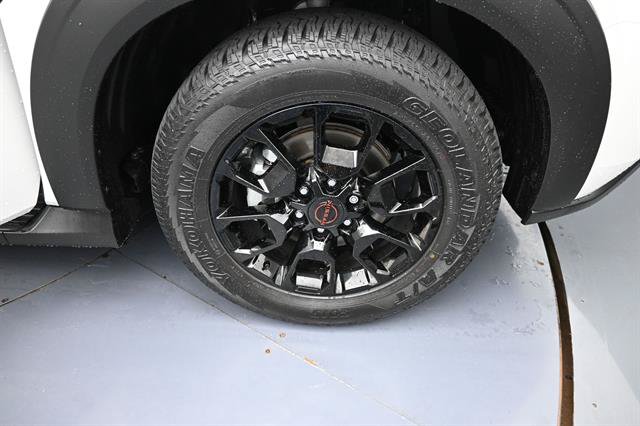 New 2026 Nissan Armada PRO-4X w/ Captain's Chari Seat Package AWD/4WD image 18