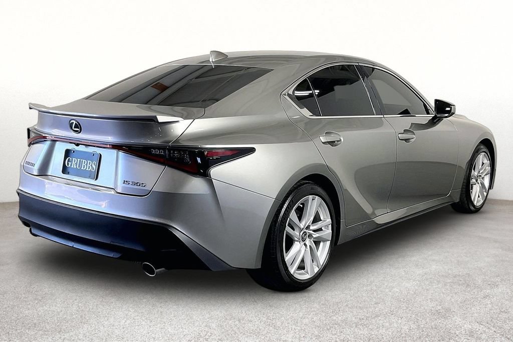 Used 2022 Lexus IS 300 w/ Accessory Package RWD image 4