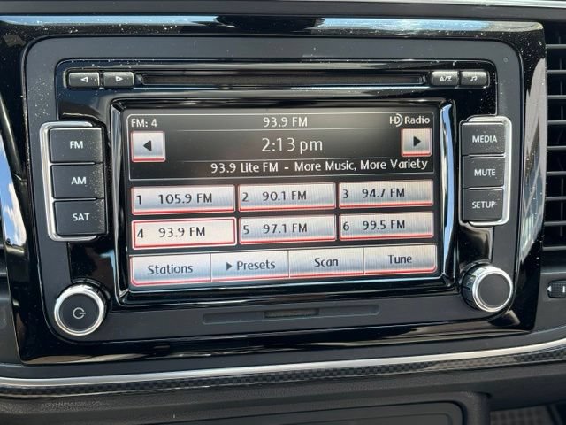 Used 2012 Volkswagen Beetle Turbo FWD image 12