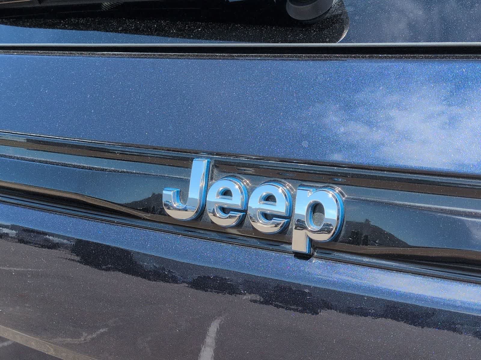 Used 2022 Jeep Grand Cherokee Limited 4xe AWD/4WD image 11