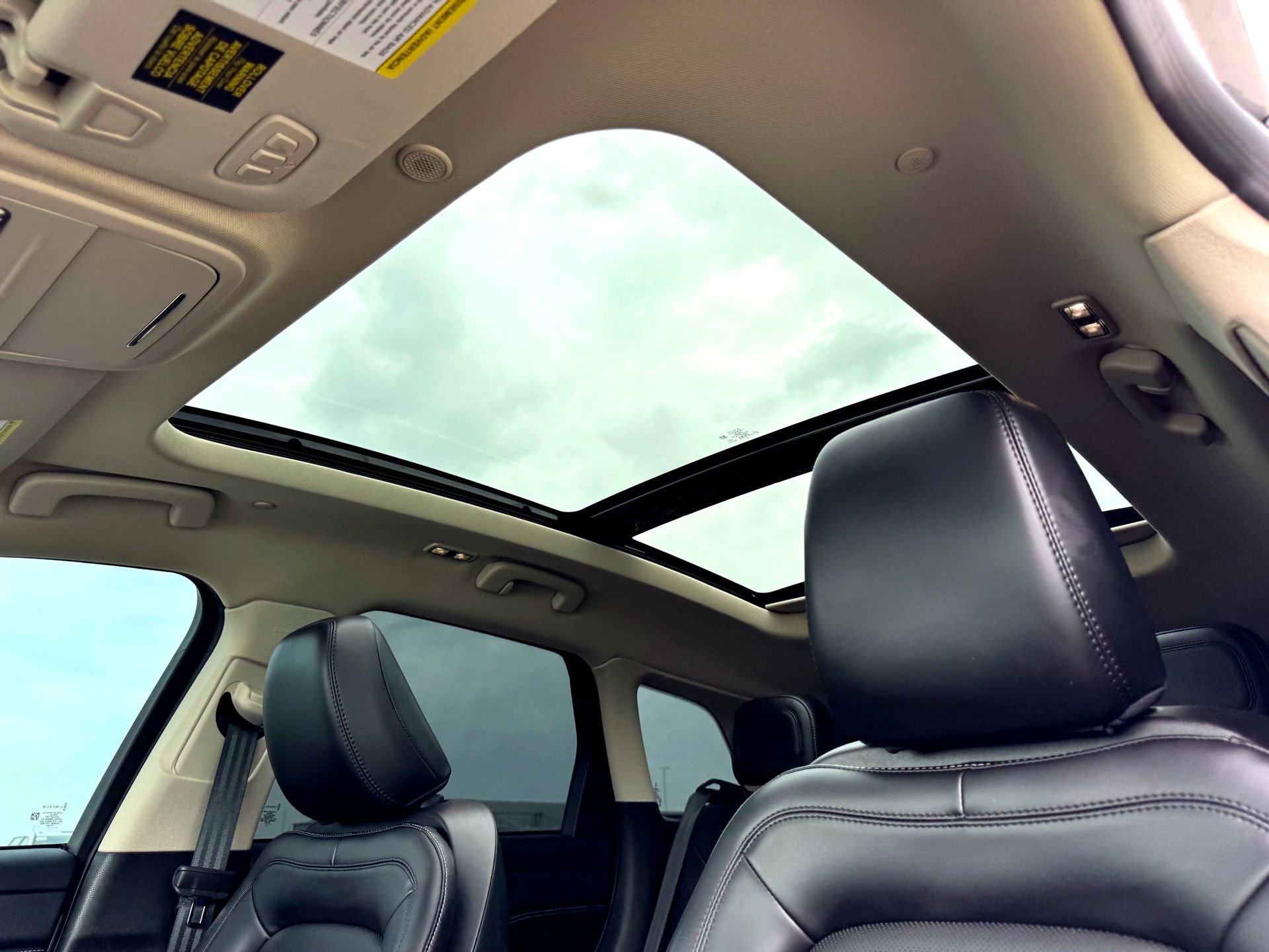 Used 2024 Lincoln Corsair FWD w/ Equipment Group 101A image 14