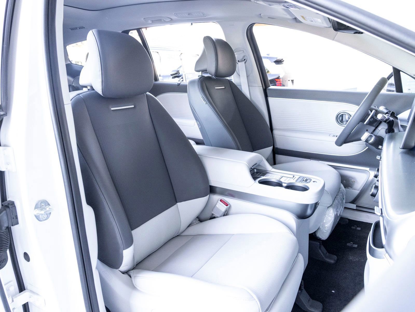 New 2026 Hyundai Ioniq 9 Limited image 25