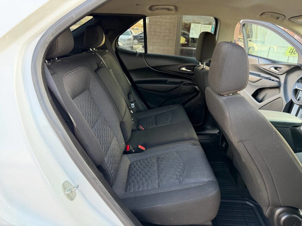 Used 2021 Chevrolet Equinox LT w/ LPO, Cargo Package AWD/4WD image 13