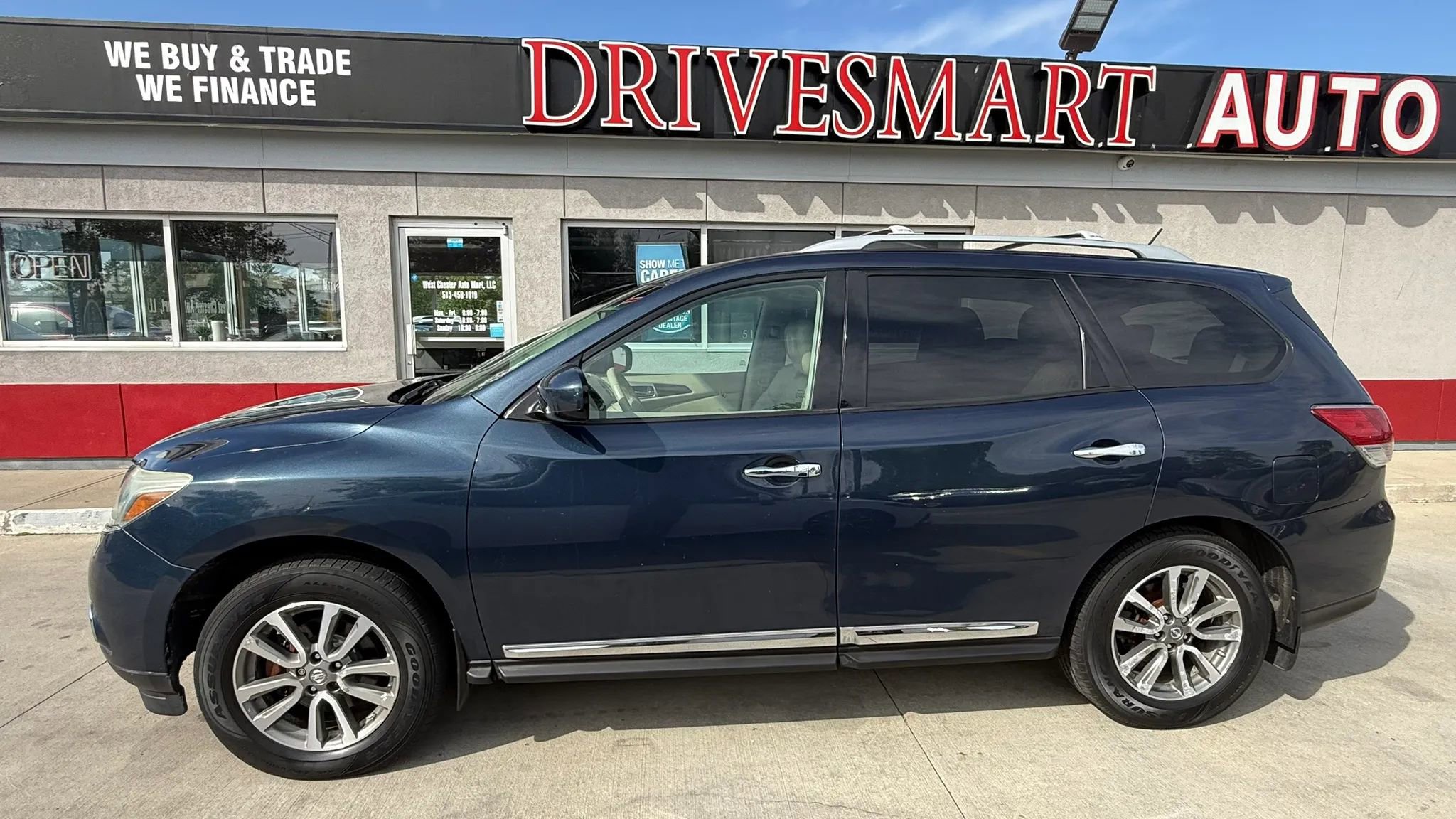 Used 2013 Nissan Pathfinder SL w/ SL Premium Pkg AWD/4WD image 5