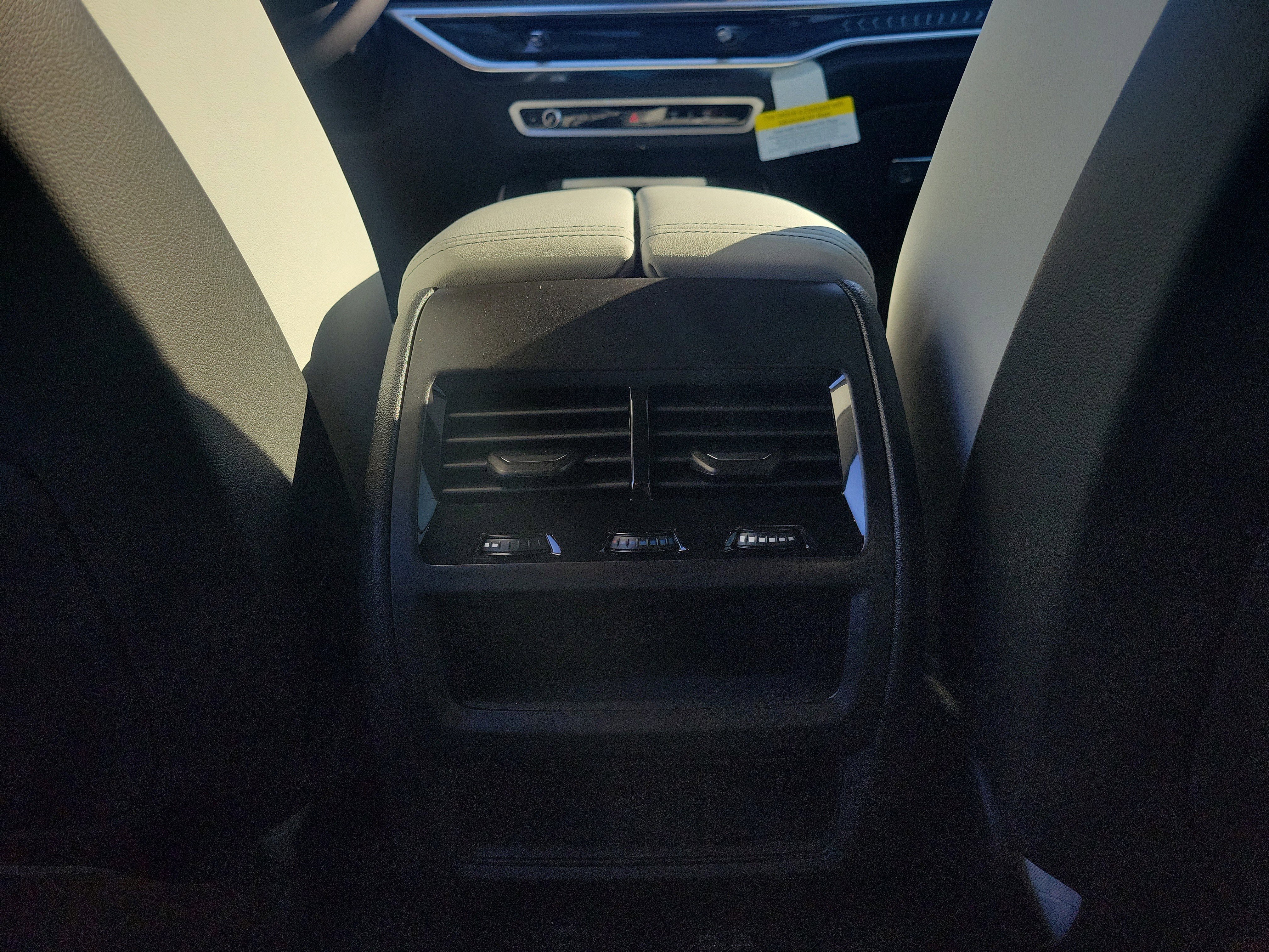 New 2026 BMW X5 xDrive50e w/ Executive Package image 15