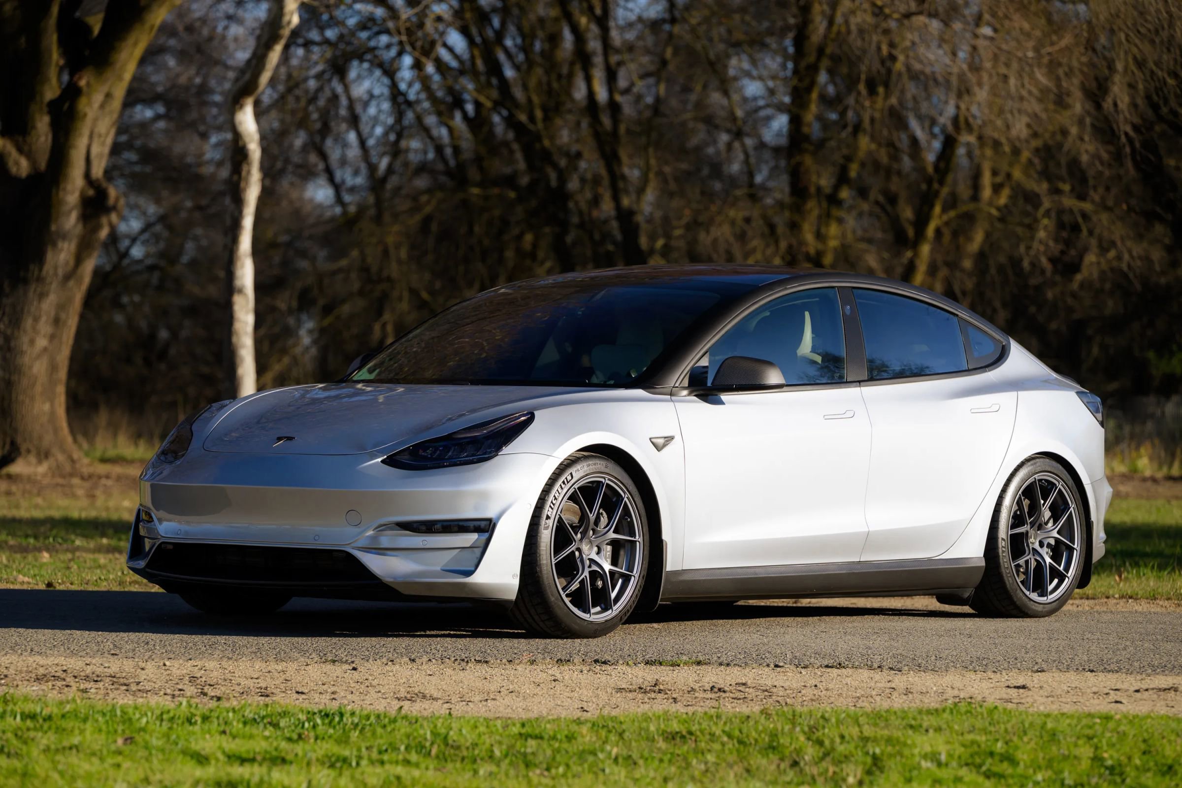 Used 2018 Tesla Model 3 Long Range image 14