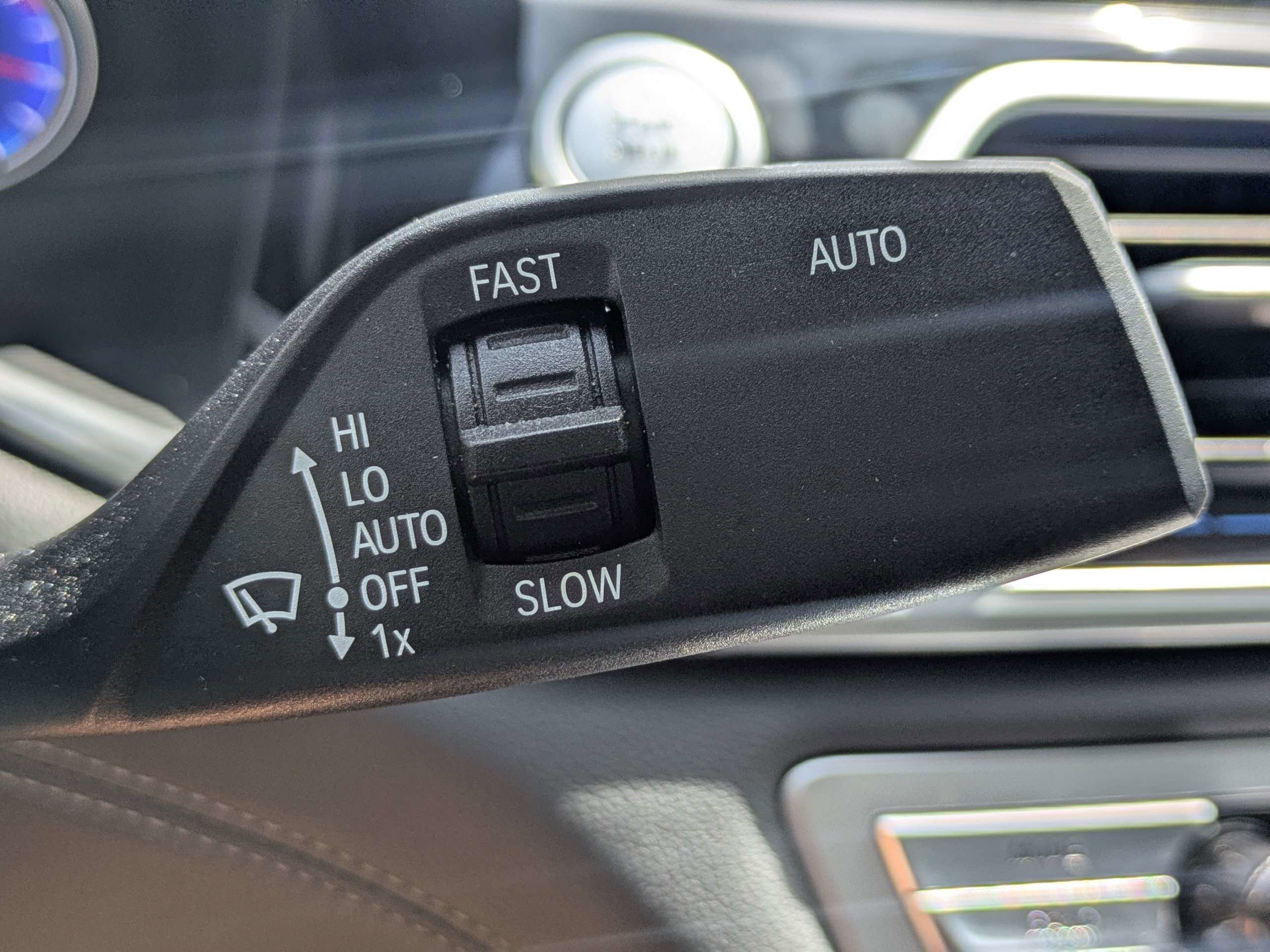 Used 2018 BMW 750i xDrive AWD/4WD image 36