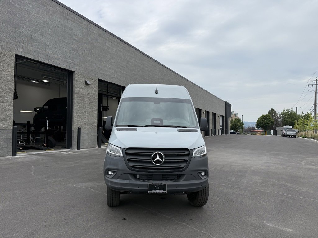 New 2025 Mercedes-Benz Sprinter 2500