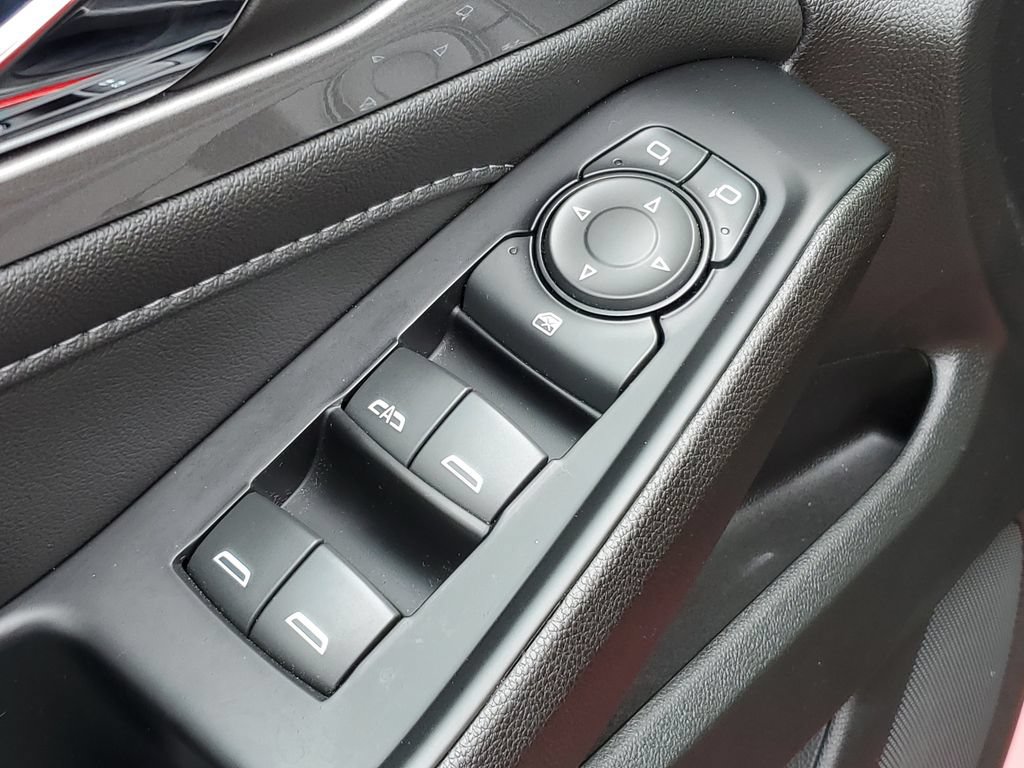 Certified 2023 Chevrolet Traverse LT FWD image 24