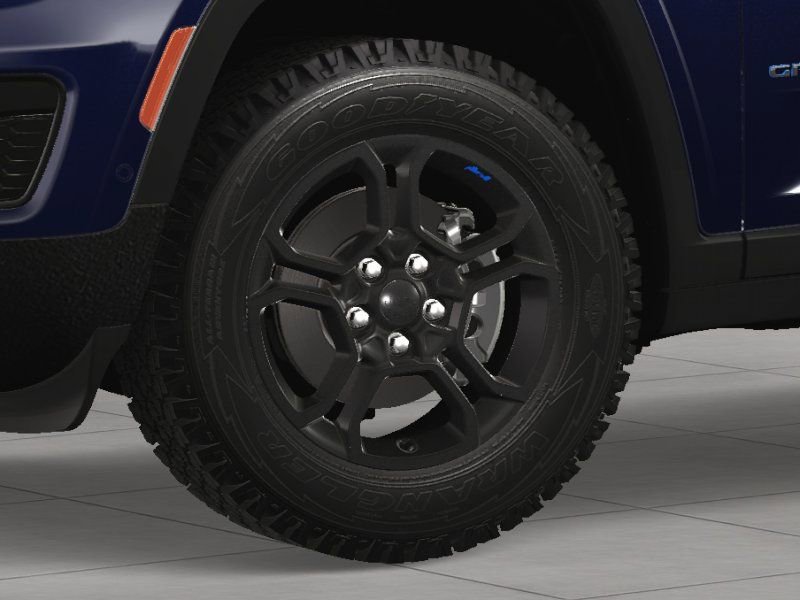 New 2024 Jeep Grand Cherokee Trailhawk w/ Advanced Protech Group II AWD/4WD image 12