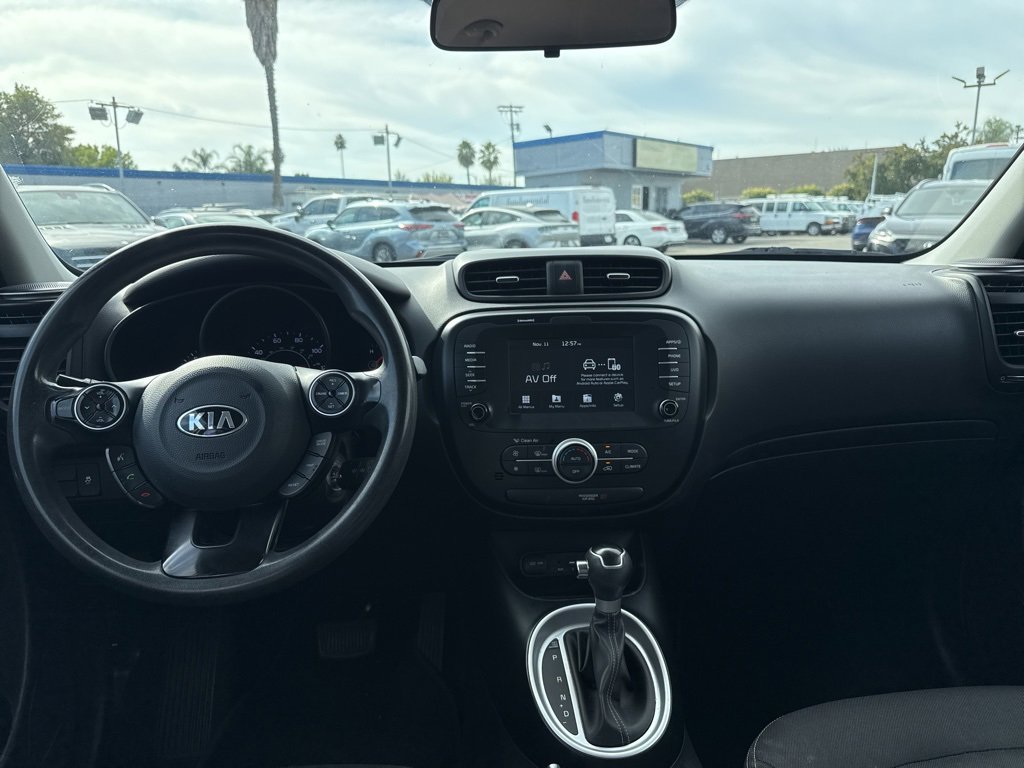 Used 2019 Kia Soul + image 6