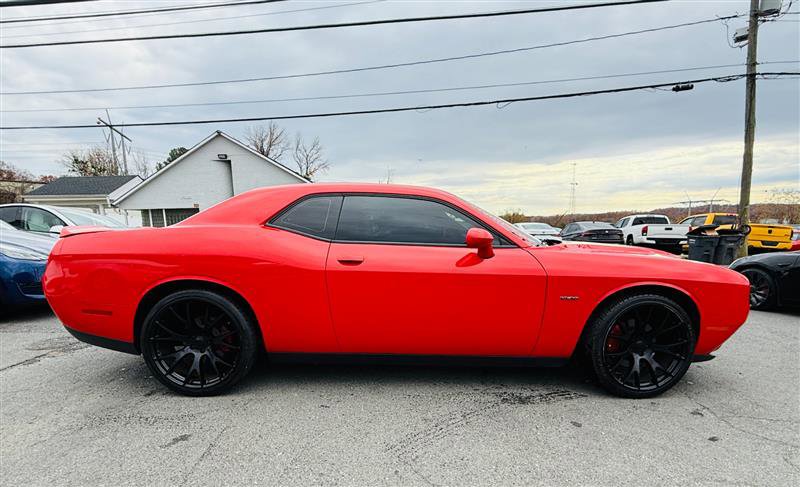 Used 2018 Dodge Challenger R/T image 6