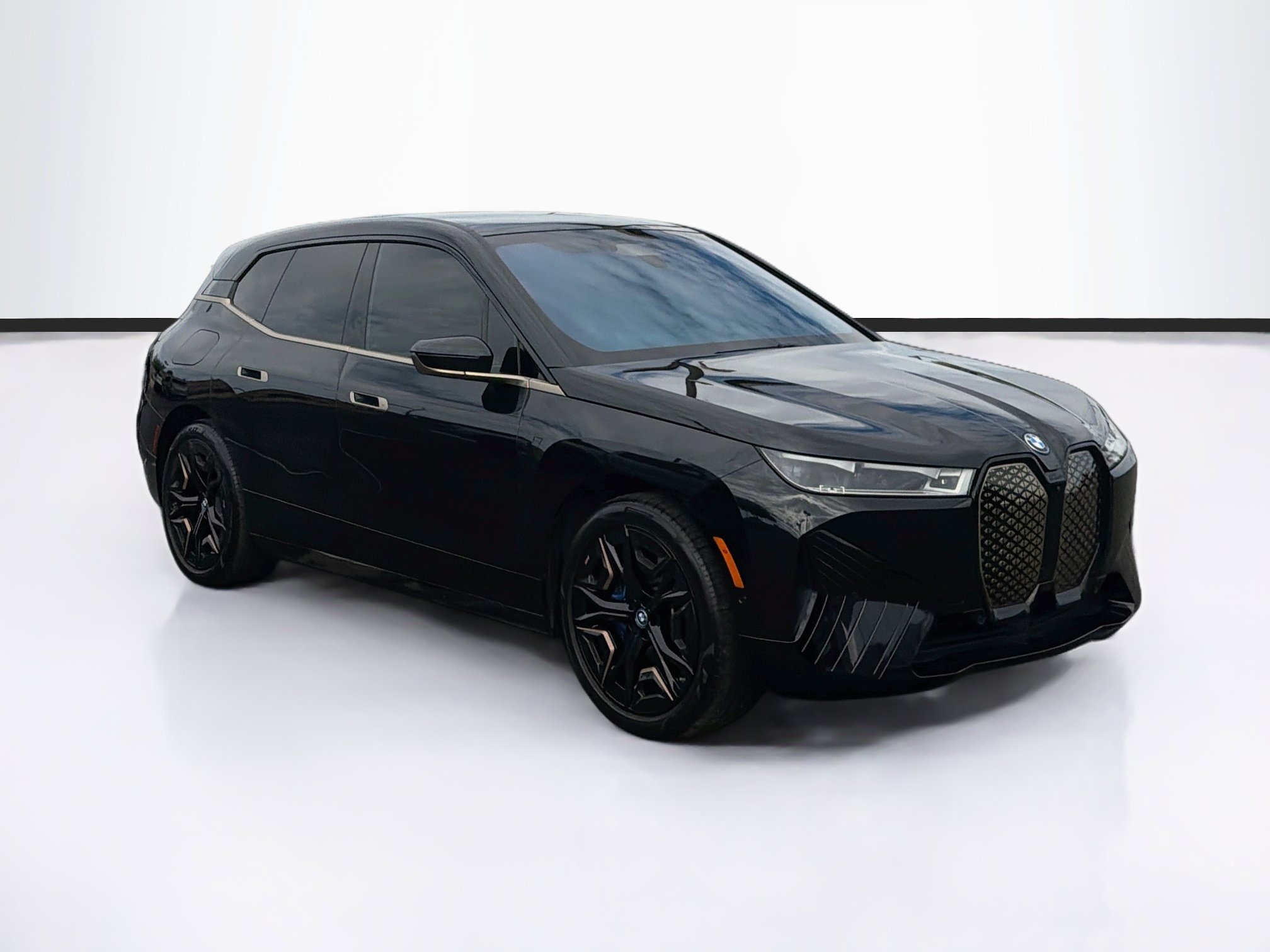 Used 2023 BMW iX M60 AWD/4WD image 3