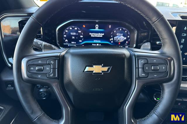 Used 2025 Chevrolet Silverado 1500 High Country w/ Technology Package AWD/4WD image 27