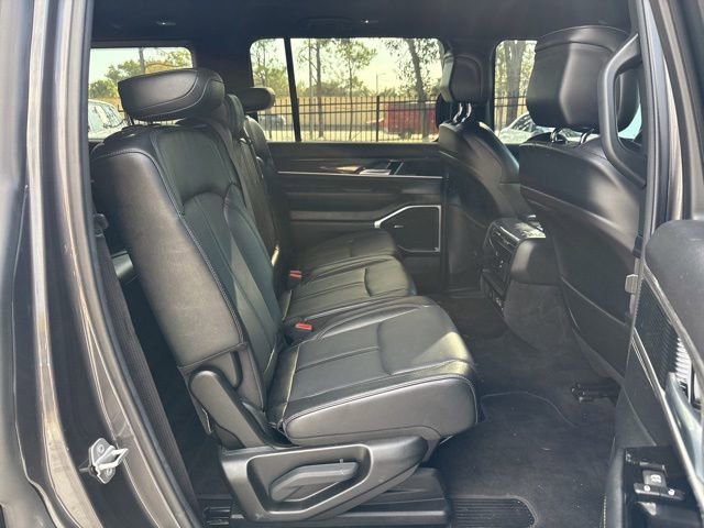 Used 2022 Jeep Wagoneer Series III image 9