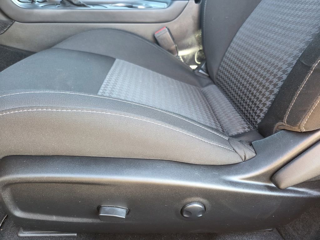 Used 2023 Dodge Challenger R/T w/ Blacktop Package image 14