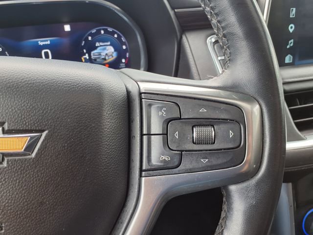 Used 2023 Chevrolet Suburban LT w/ Luxury Package RWD image 27