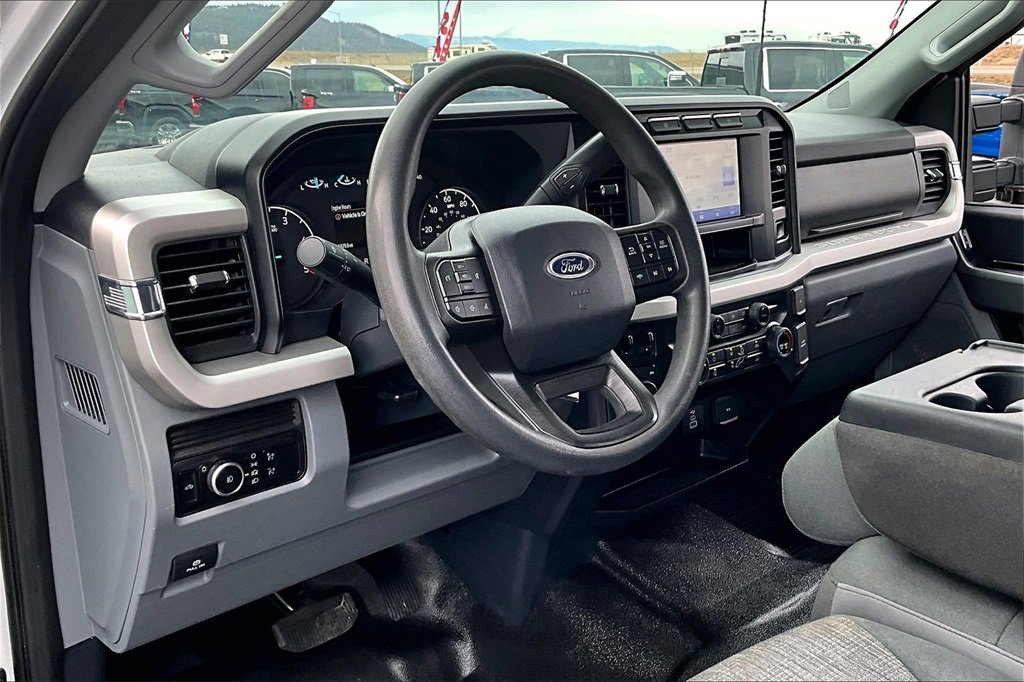 Used 2024 Ford F350 XLT image 14