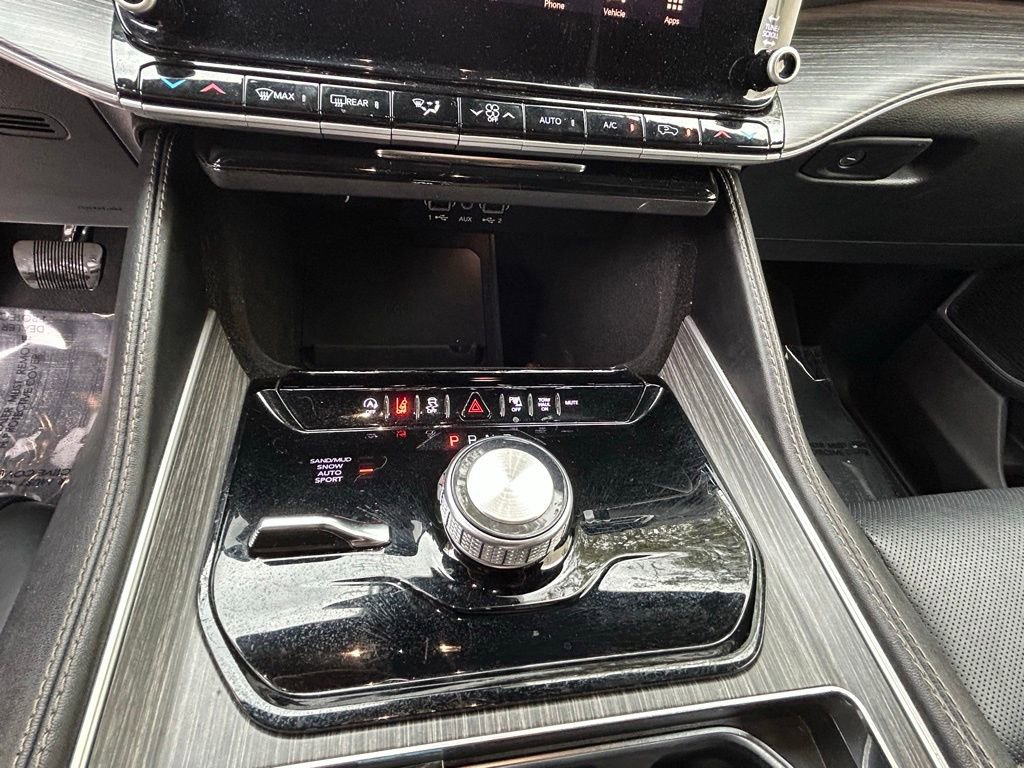 Used 2024 Jeep Wagoneer Series II w/ Flexible Seating Group image 22