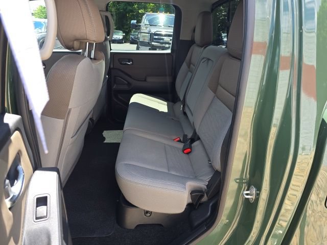 Used 2022 Nissan Frontier SV AWD/4WD image 12