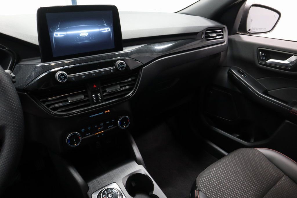 Certified 2025 Ford Escape ST-Line image 29